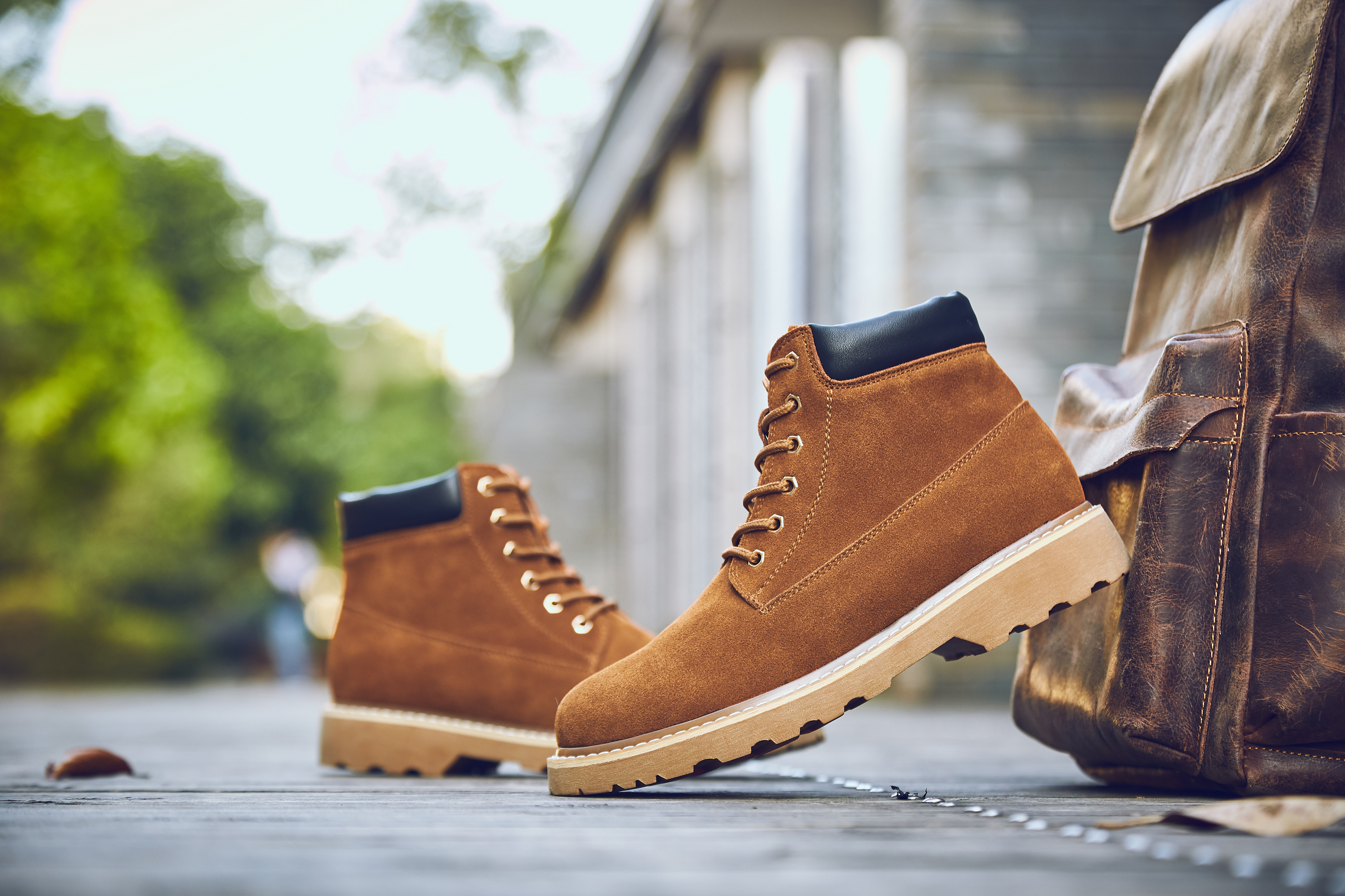 新款男士馬丁靴批發(fā)市場 男士靴子批發(fā)短靴新款廠家出貨