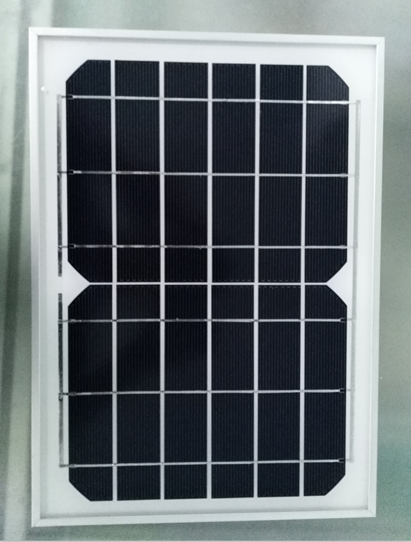 芯諾廠家生產(chǎn)供應(yīng)單晶5w太陽能板