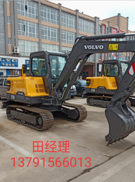 山東沃爾沃EC60D小型挖掘機