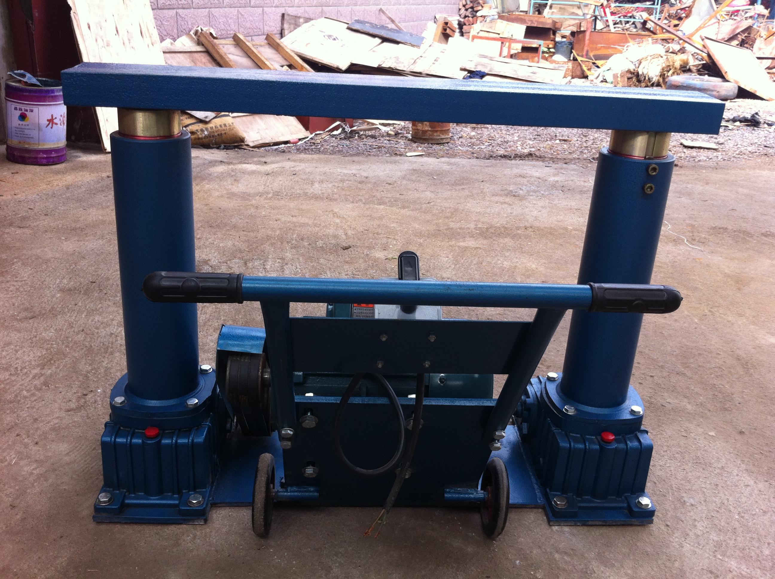 電動雙柱頂高機