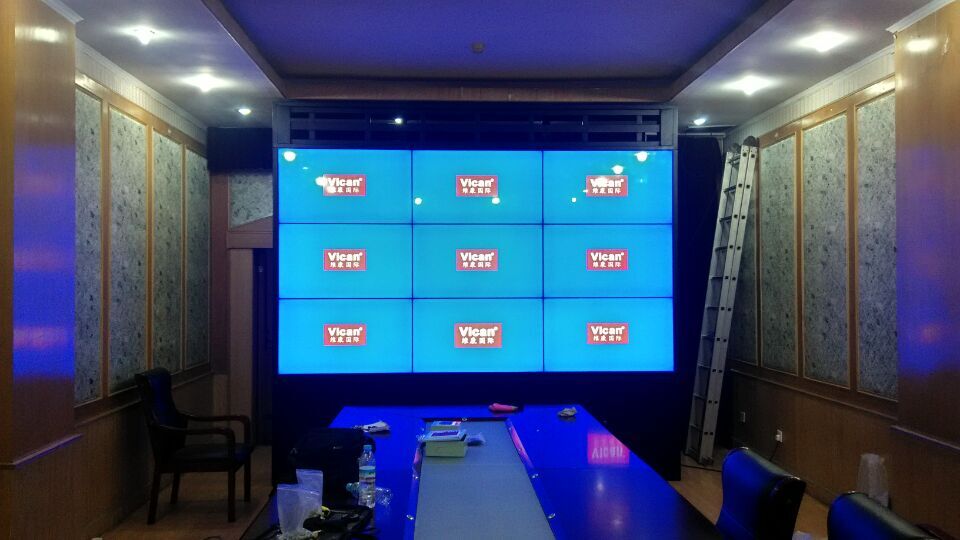 55寸電子無縫液晶拼接屏顯示屏