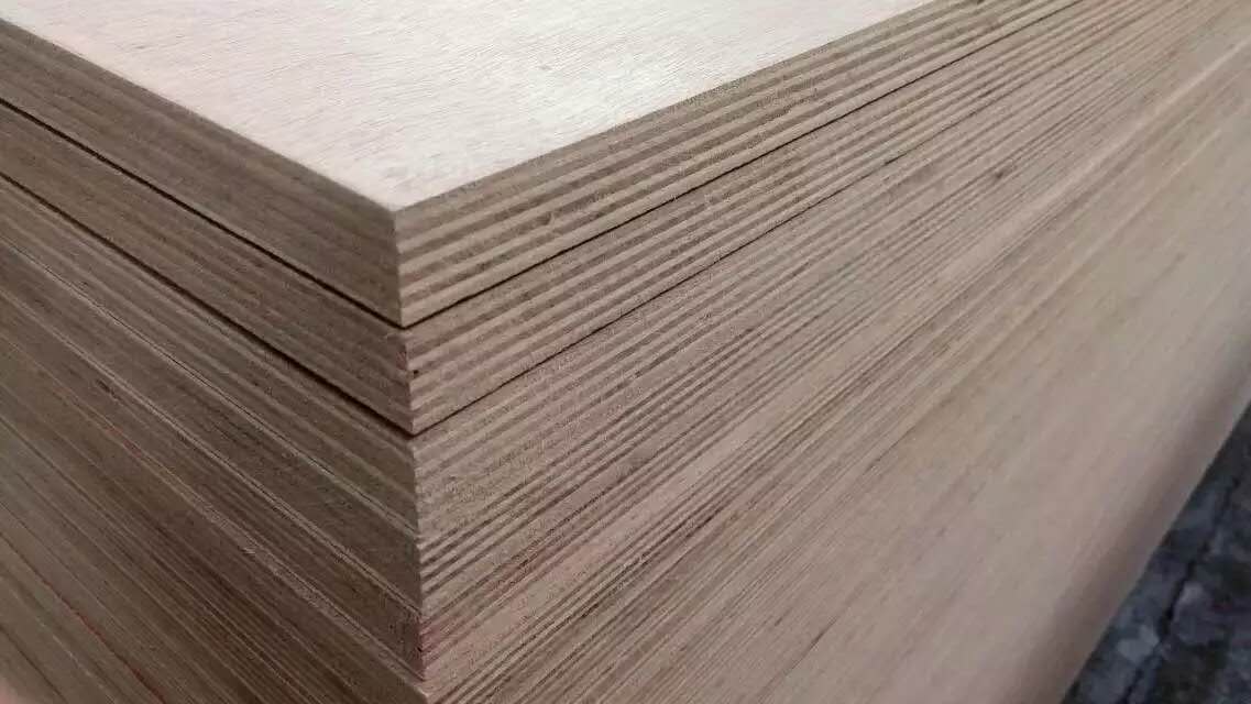 刨花板貼面貼面板密度板生產(chǎn)廠家 多層家具板桃花芯家具板批發(fā)