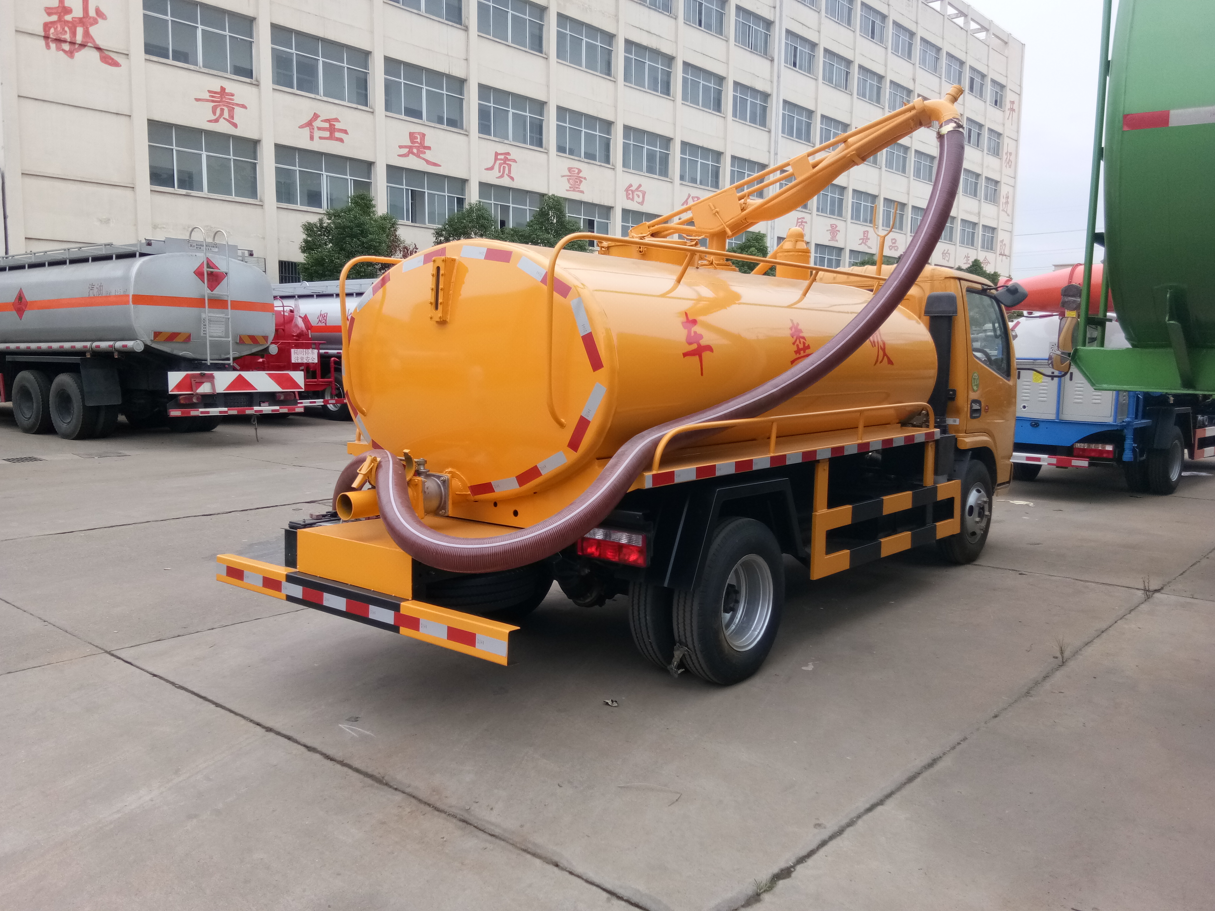 東風小多利卡吸糞車5方吸糞車廠家5方吸糞車價格吸糞車廠家吸糞車價格