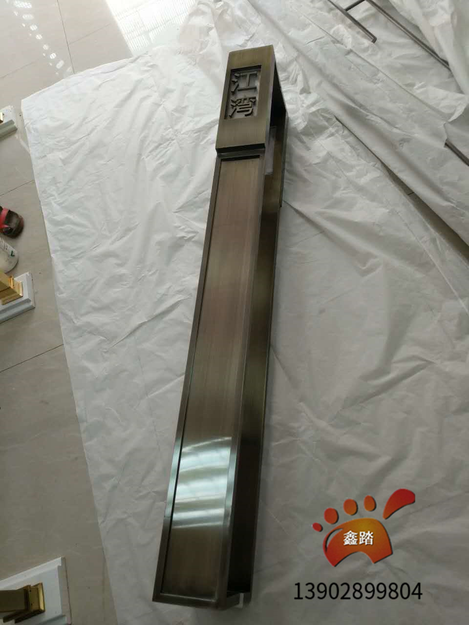 青古銅鋁板雕刻拉手 渾厚中帶一點(diǎn)*的裝飾拉手