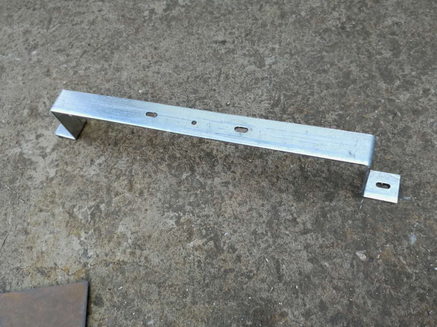 深圳福永 深圳福永扁鐵零售批發(fā) 沖孔加工