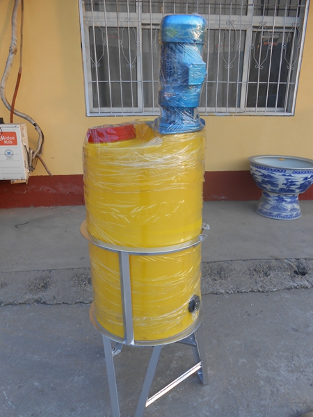 供應(yīng)河北石家莊水處理配套加藥箱 加藥箱帶攪拌