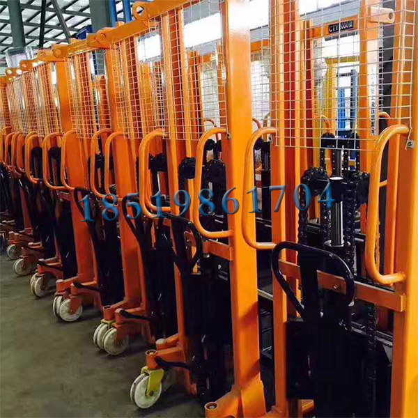 手動液壓叉車常見故障維修方法