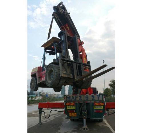 瀘州隨車吊那家便宜 瀘州吊車那家便宜 瀘州吊車租賃服務(wù)電話 瀘州隨車吊服務(wù)價(jià)位