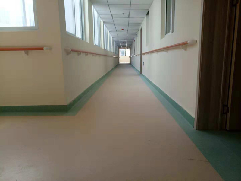 河南醫(yī)院塑膠地板  河南塑膠地板廠家 河南塑膠地板 塑膠地板 PVC地板 河南PVC地板 醫(yī)院PVC地板