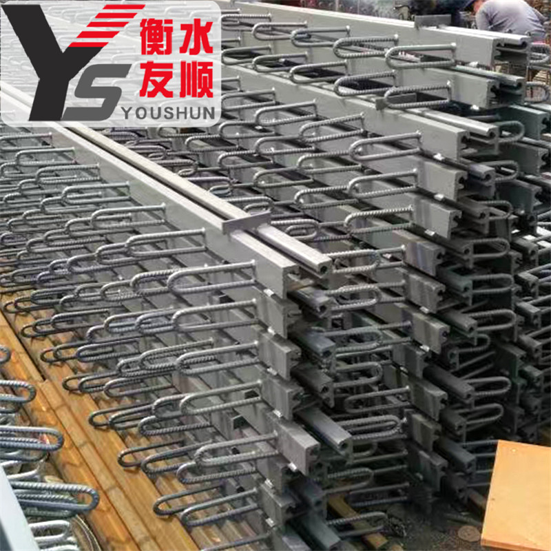 d60型橋梁伸縮縫專業(yè)生產(chǎn)廠家 c型橋梁伸縮縫廠家 d160型橋梁伸縮縫廠家