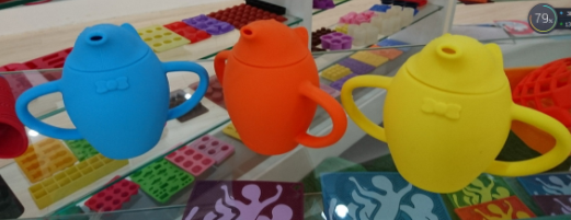 食品級硅膠兒童水壺 供應(yīng)硅膠兒童水壺 直銷硅膠兒童水壺 出售硅膠兒童水壺