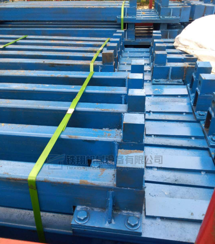 鐵路、地鐵、鋪軌機(jī)具 鋼支墩