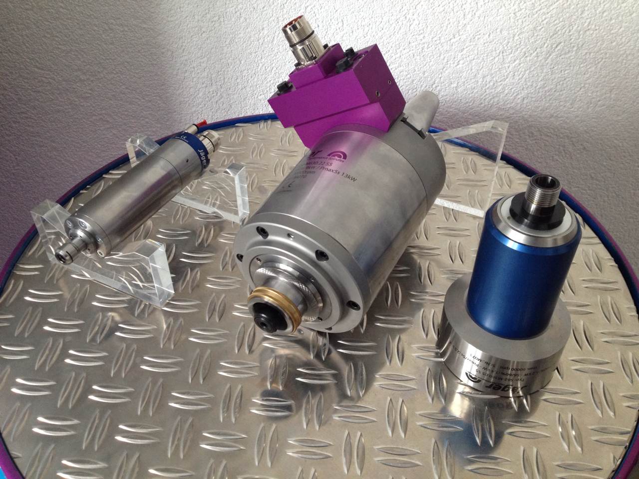 jager高頻電主軸 模具雕銑鉆孔設(shè)備模具制造銑削*高速電主軸