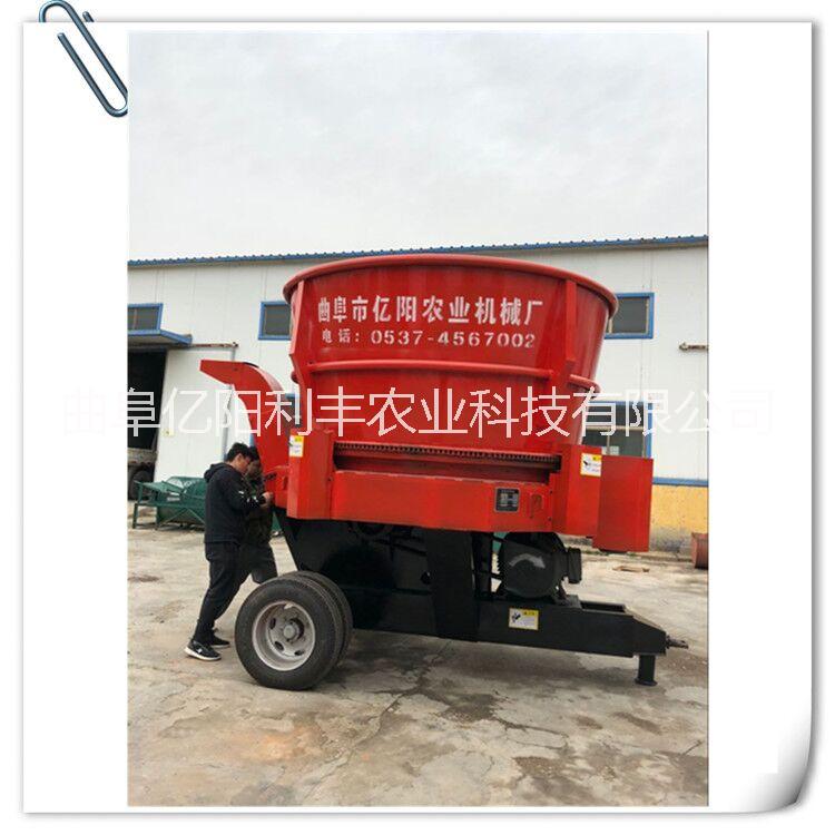 大型草捆破碎機(jī)廠家 生產(chǎn)大型草捆粉碎機(jī)廠家