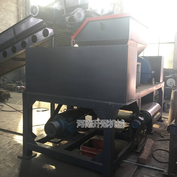 重慶火鍋鐵鍋金屬粉碎撕碎機(jī) 廢舊家電撕碎機(jī)