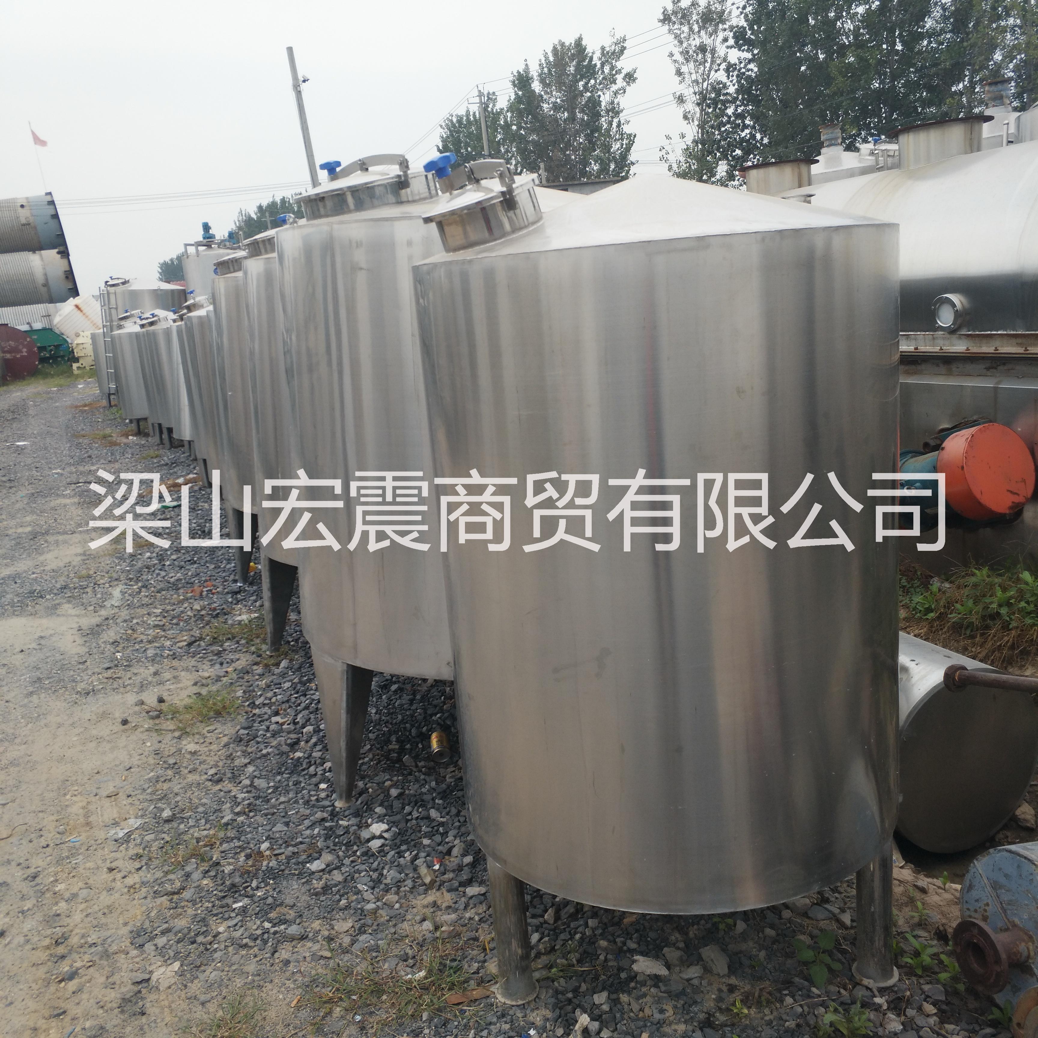 不銹鋼儲罐九成新