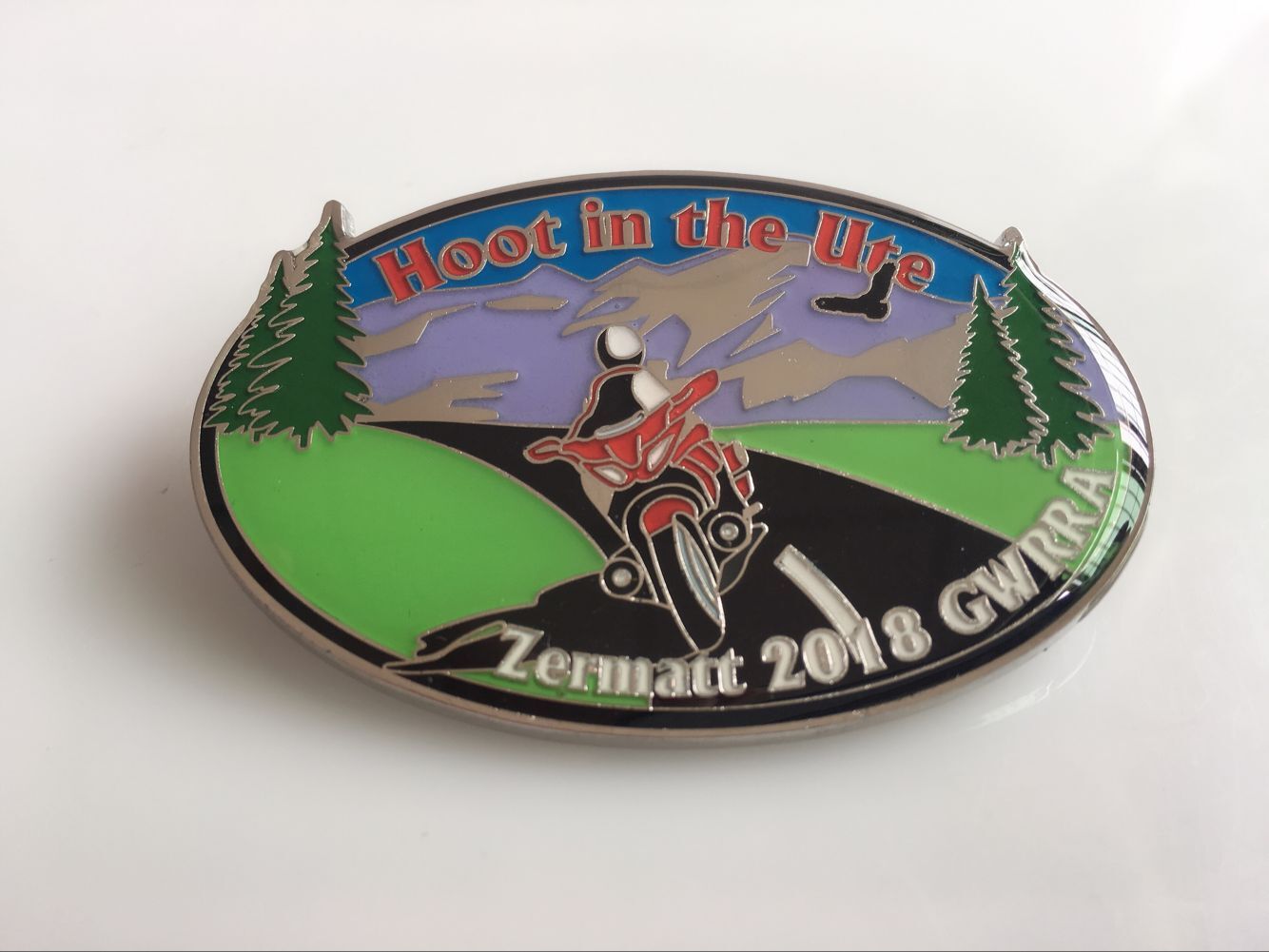 滴膠烤漆徽章，大尺寸胸章，找深圳定制襟章廠，五金徽標(biāo)生產(chǎn)