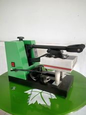 燙畫機(jī) LOGO燙畫設(shè)備價(jià)格 LOGO燙畫機(jī)合作社 LOGO燙畫機(jī)供應(yīng)商 LOGO燙畫機(jī)批發(fā)