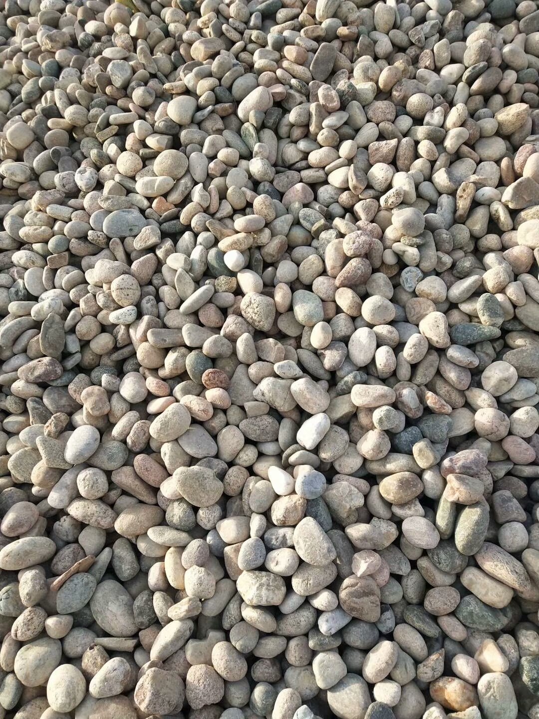 濾料鵝卵石 河卵石，鋪設(shè)鵝卵石，鵝卵石供應(yīng)