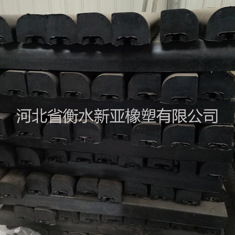 球磨機(jī)橡膠端襯板生產(chǎn)廠家 節(jié)能耐沖擊低能耗橡膠端襯板批發(fā) 球磨機(jī)橡膠端襯板價(jià)格表 球磨機(jī)橡膠端襯板供應(yīng)商 球磨機(jī)橡膠端襯