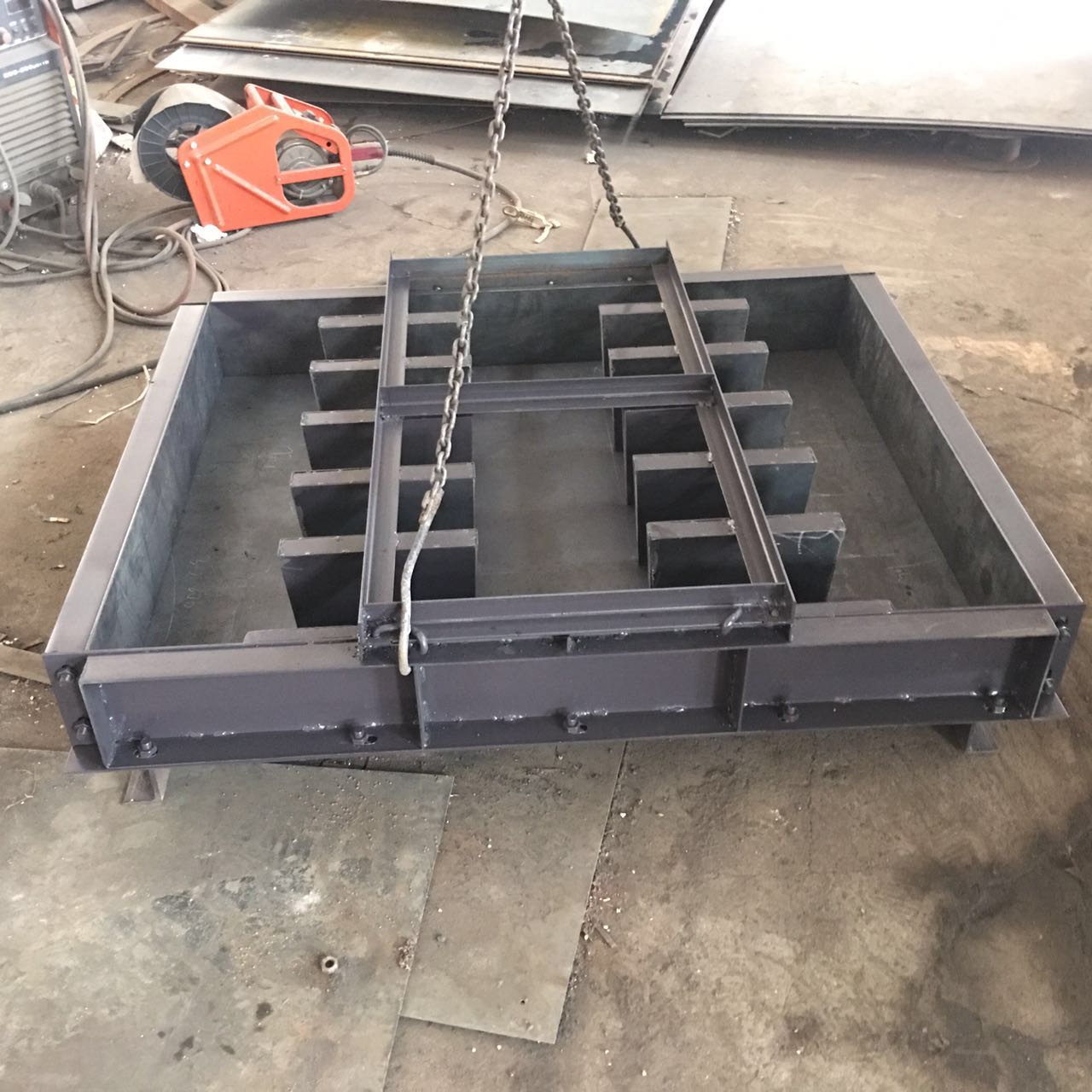 地溝蓋板模具 地溝蓋板模具 品質(zhì)兼優(yōu) 發(fā)貨快