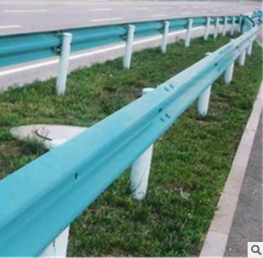 公路波形護(hù)欄板 護(hù)欄板報(bào)價(jià) 護(hù)欄板電話 護(hù)欄板批發(fā)護(hù)欄板哪家好  護(hù)欄板供應(yīng)商 公路護(hù)欄板 高速護(hù)欄板