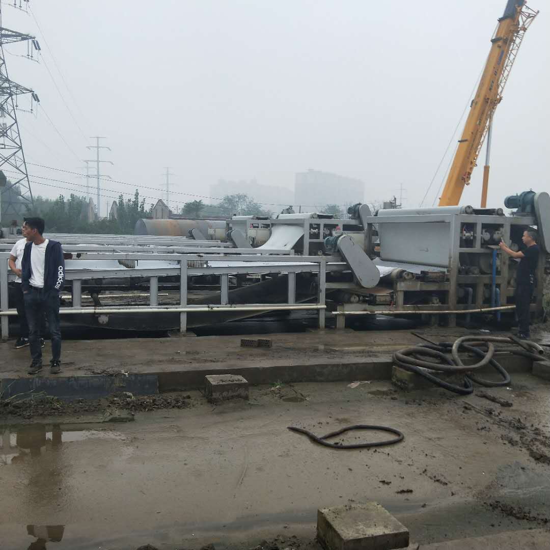 轉(zhuǎn)讓二手帶式壓濾機(jī) 全自動(dòng)帶式污泥脫水機(jī) 程控壓濾機(jī)