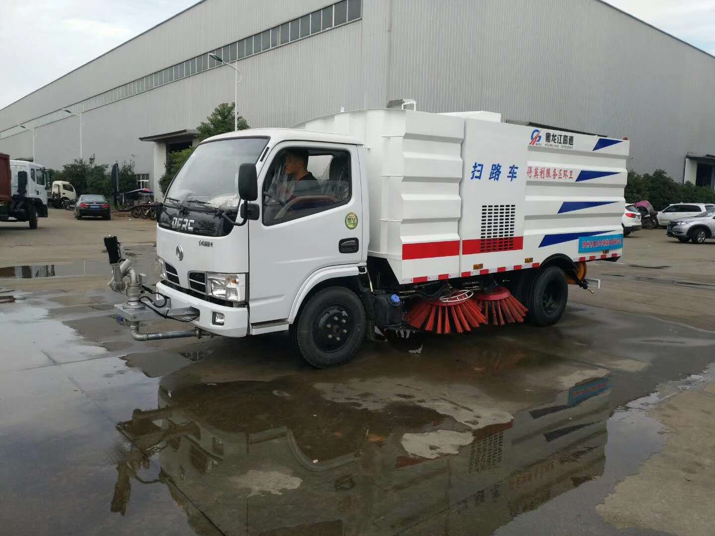 遼寧道路清掃車多少錢一輛