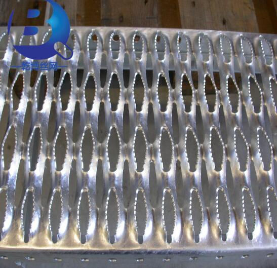 河北防滑鋼板供應(yīng)商  防滑鋼板 防滑鋼板廠家定制 防滑鋼板哪家好 河北優(yōu)質(zhì)防滑鋼板