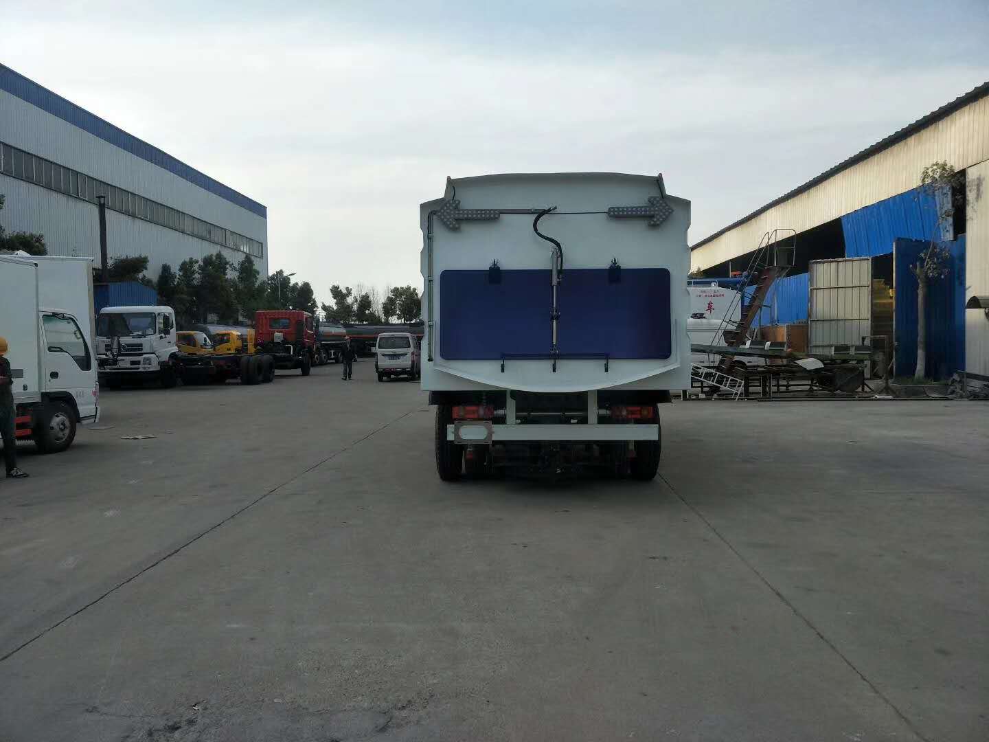 遼寧道路清掃車多少錢一輛