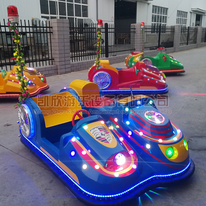 廣場兒童游樂設(shè)備 三輪車碰碰車電動(dòng)碰碰車發(fā)光音樂游樂車