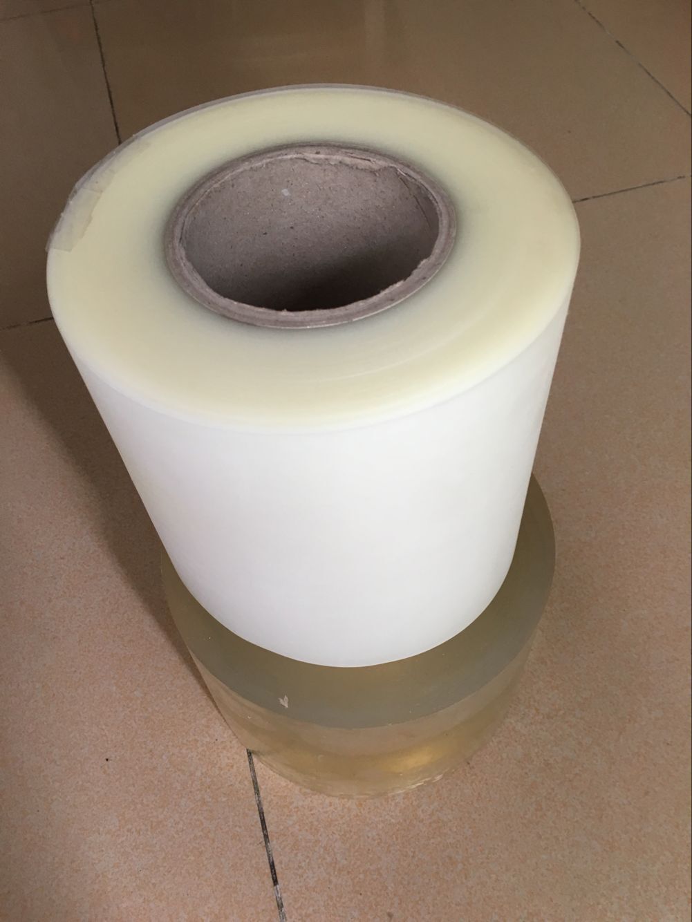 深圳供應(yīng)PET保護(hù)膜價(jià)格_網(wǎng)紋保護(hù)膜直銷