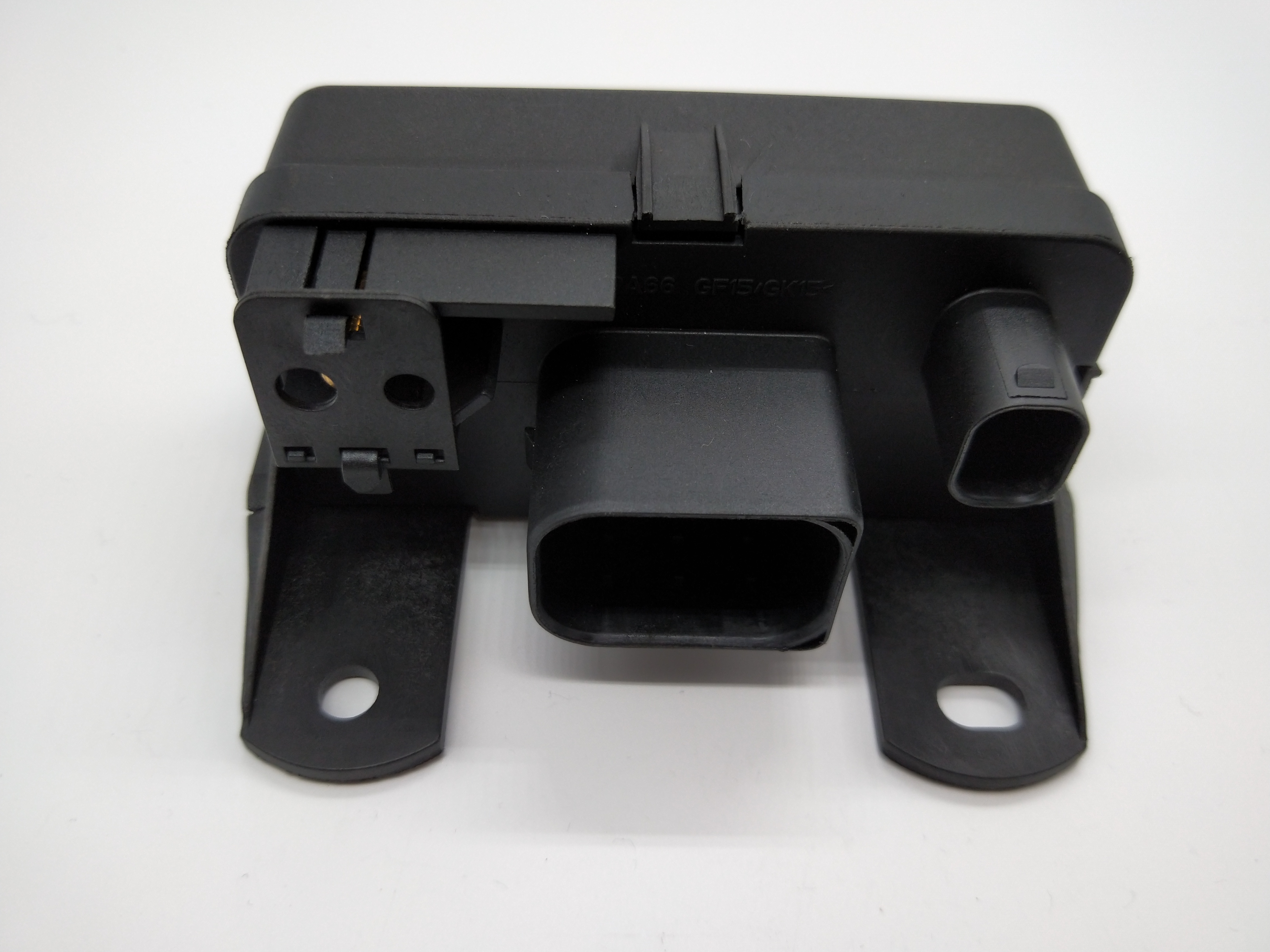 適用于奔馳C級W203汽車插頭繼電器6461536579,64615384繼電器0005453516