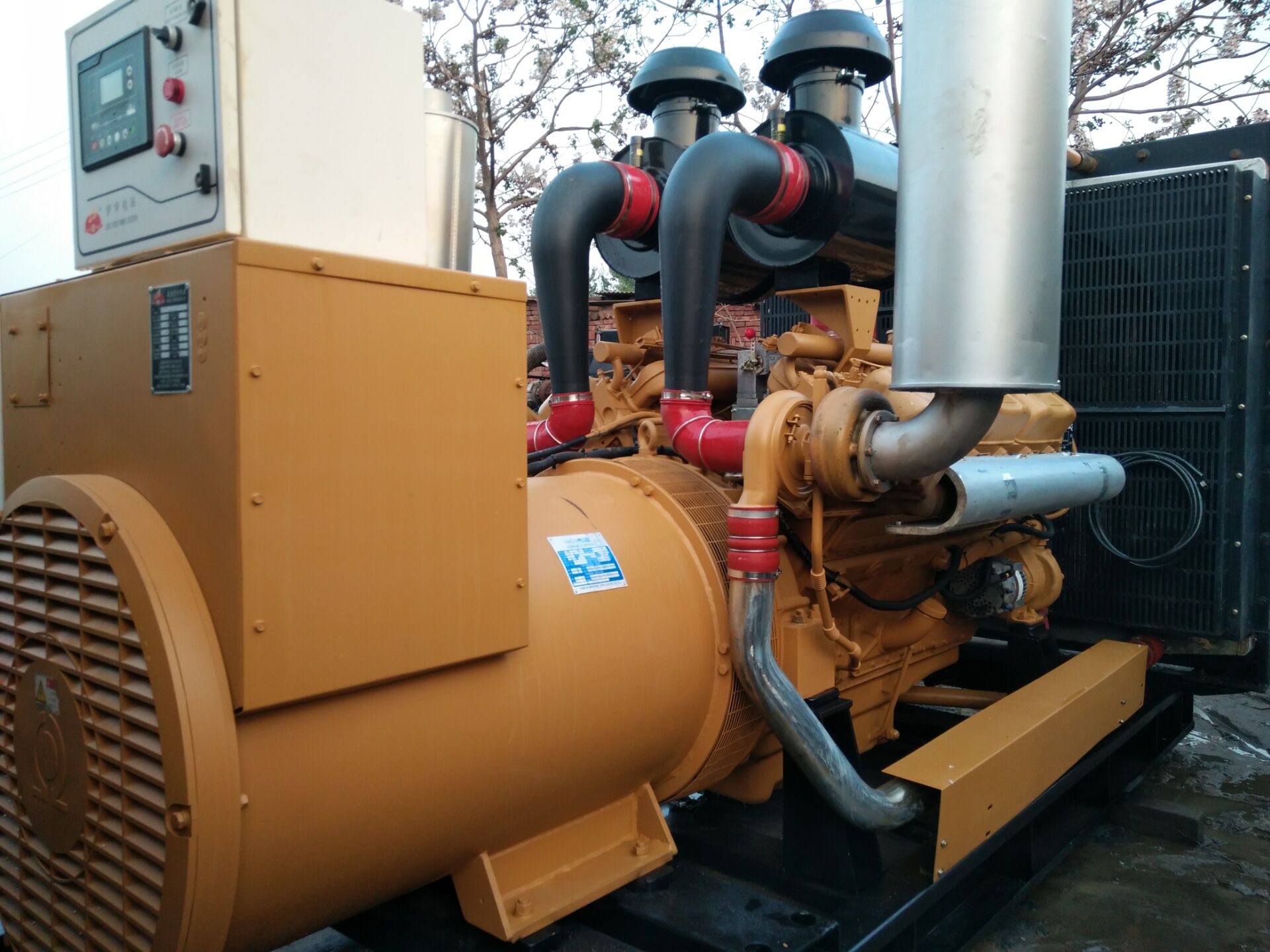 二手發(fā)電機(jī)出售 收購舊發(fā)電機(jī) 二手柴油發(fā)電機(jī) 發(fā)電機(jī)租賃 維修保養(yǎng)發(fā)電機(jī)  廣州荔灣昌華舊發(fā)電機(jī)出售回收出租