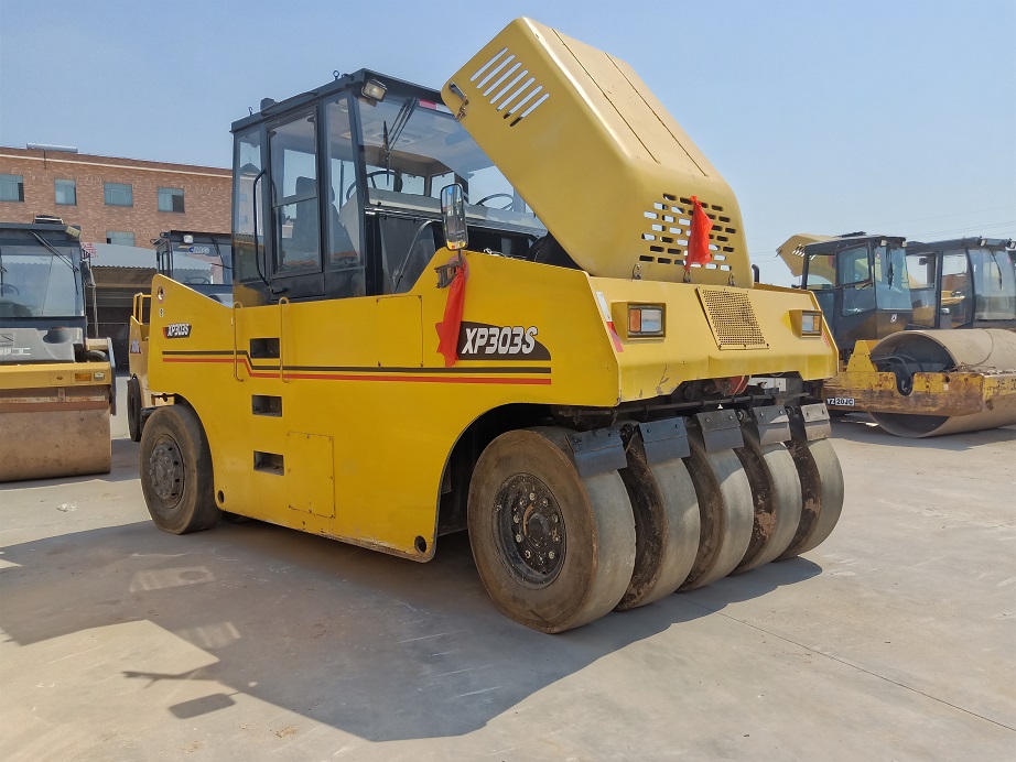 膠輪二手壓路機 二手XP301壓路機 二手XP303壓路機市場 報價13916187972