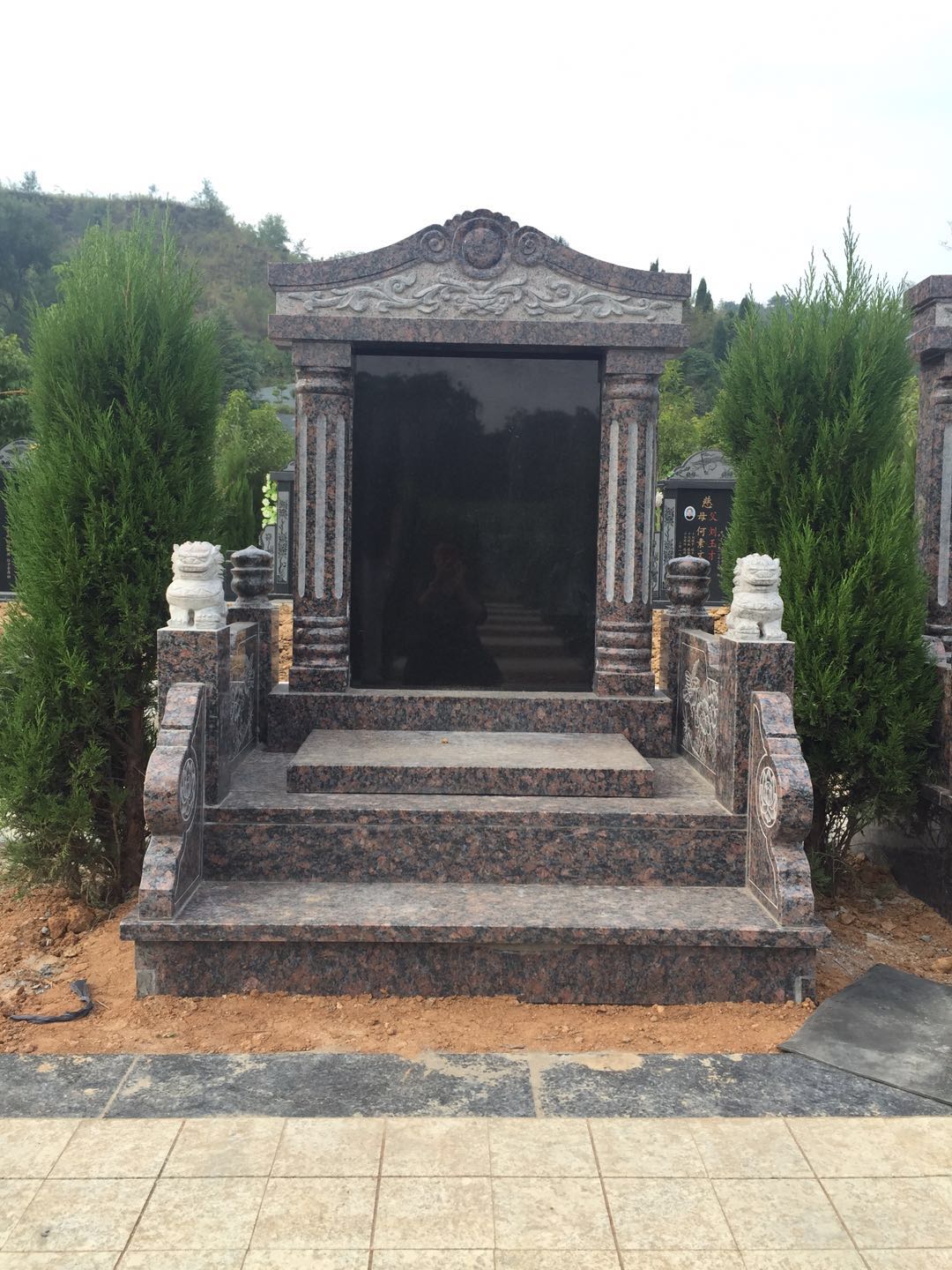 萬福苑經濟適用墓區(qū)