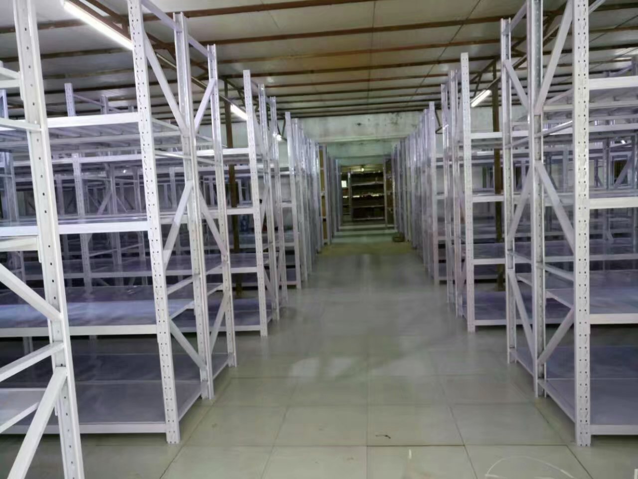 供應(yīng)角鋼貨架 超市貨架哪家好 超市貨架報(bào)價(jià) 倉(cāng)庫(kù)貨架 超市貨架廠家 超市貨架供應(yīng)商