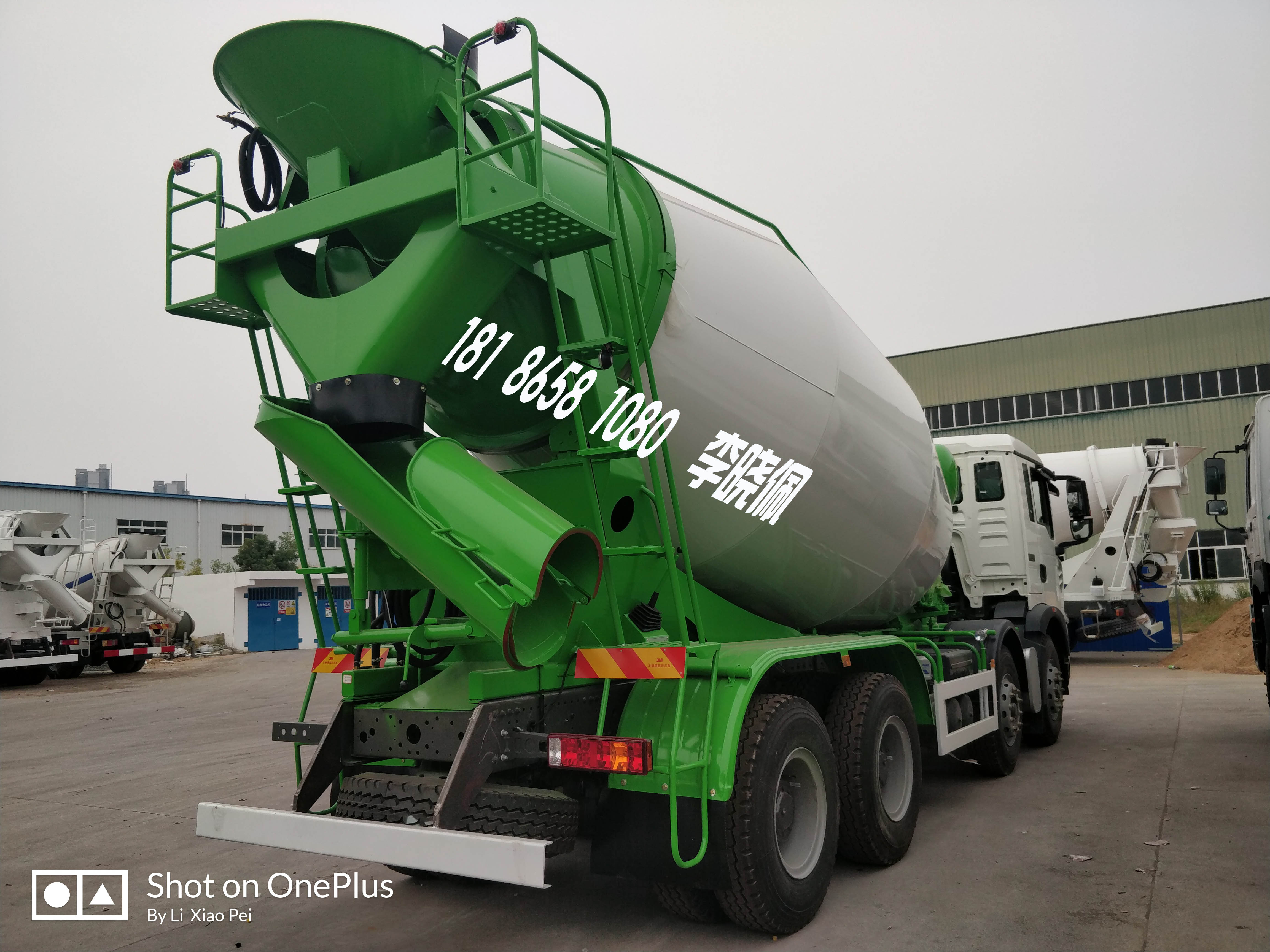 重汽豪沃T5G輕量化12方攪拌