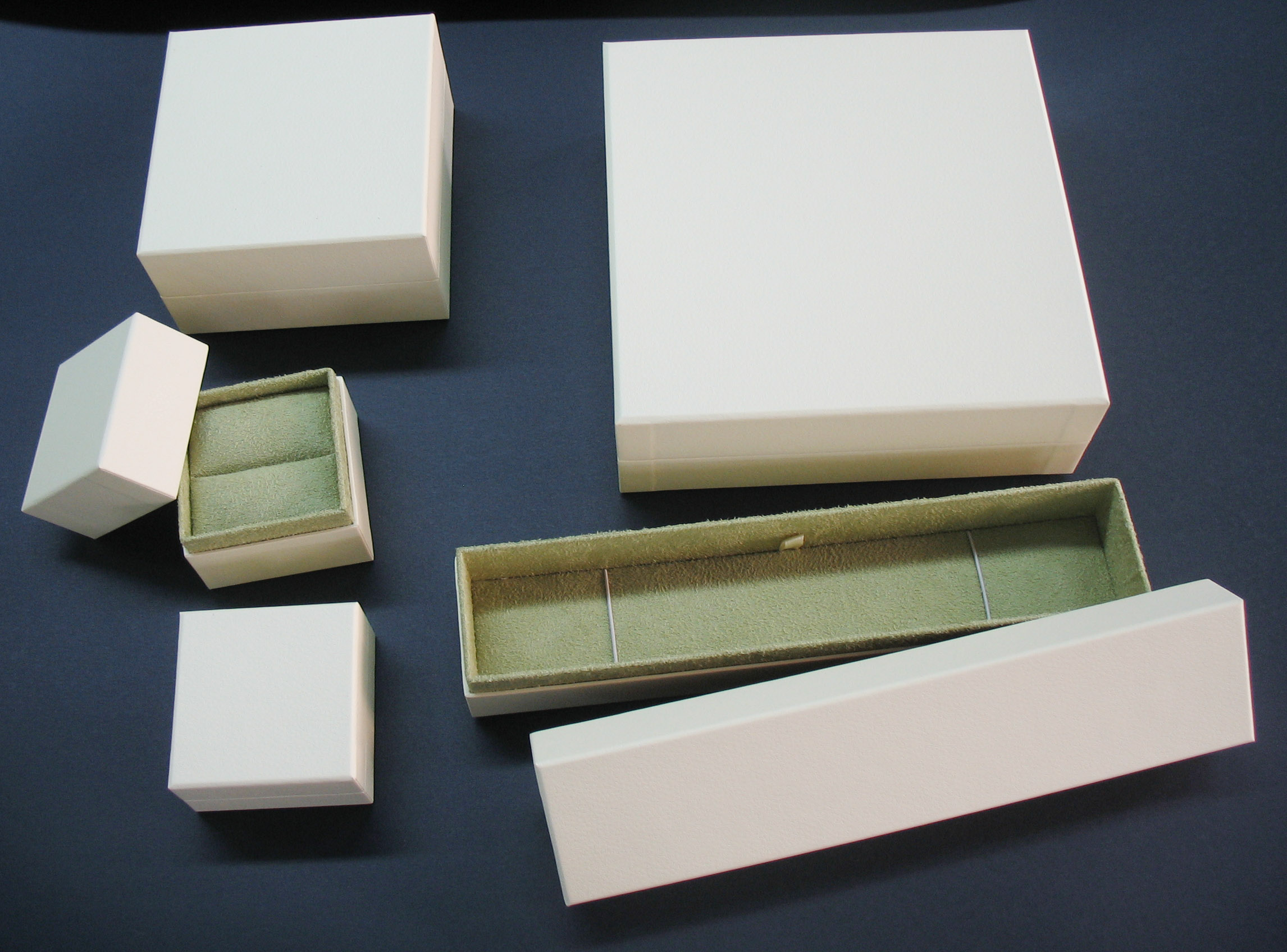 紙質手鏈盒-廣東紙質手鏈盒優(yōu)質供應商-廣東紙質手鏈盒廠家定制-廣東手鏈盒批發(fā)價格