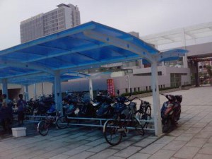 江蘇耐力板停車棚  南京耐力板停車棚廠家 常州耐力板停車棚批發(fā)