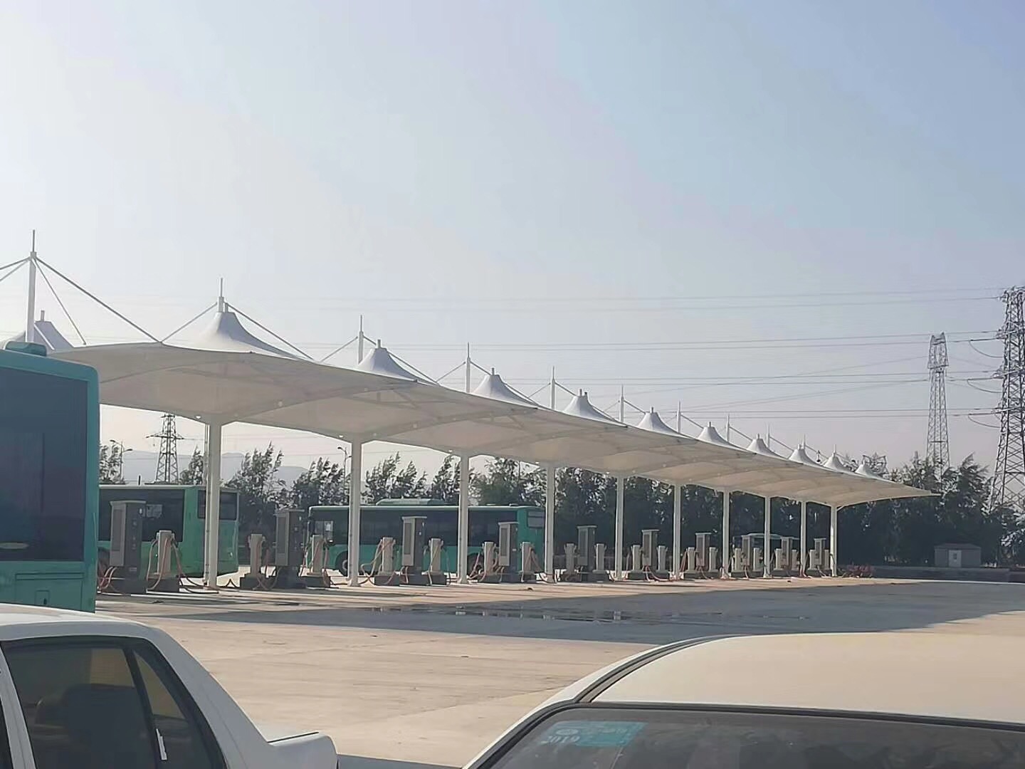 遼寧膜結(jié)構(gòu)充電樁車棚 本溪膜結(jié)構(gòu)充電樁車棚 營(yíng)口膜結(jié)構(gòu)充電樁車棚