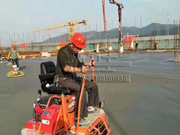 戶外停車場地面搗平/物業(yè)水泥地面攤鋪合作/花都九江水泥漿自動化抹平/超平地坪施工廠家