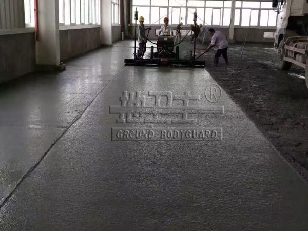 戶外停車場地面搗平/物業(yè)水泥地面攤鋪合作/花都九江水泥漿自動化抹平/超平地坪施工廠家