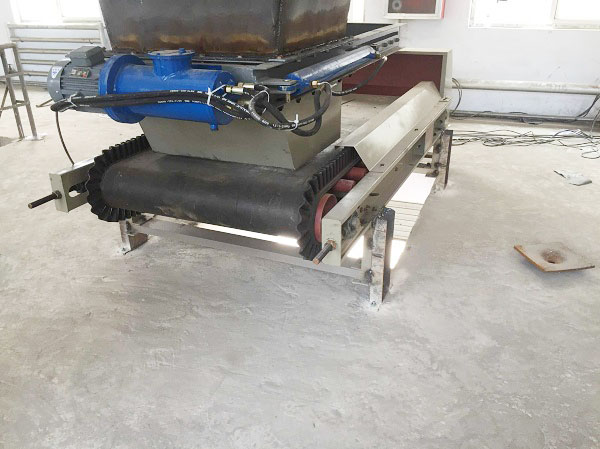 LR-DSC斗式配料秤 斗式稱重配料控制系統(tǒng) LR-LBW定量皮帶秤裝車系統(tǒng)