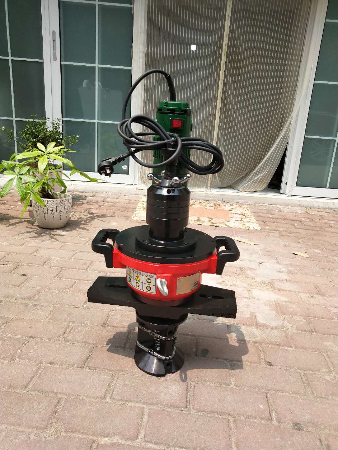 ISY-630電動(dòng)管道坡口機(jī)