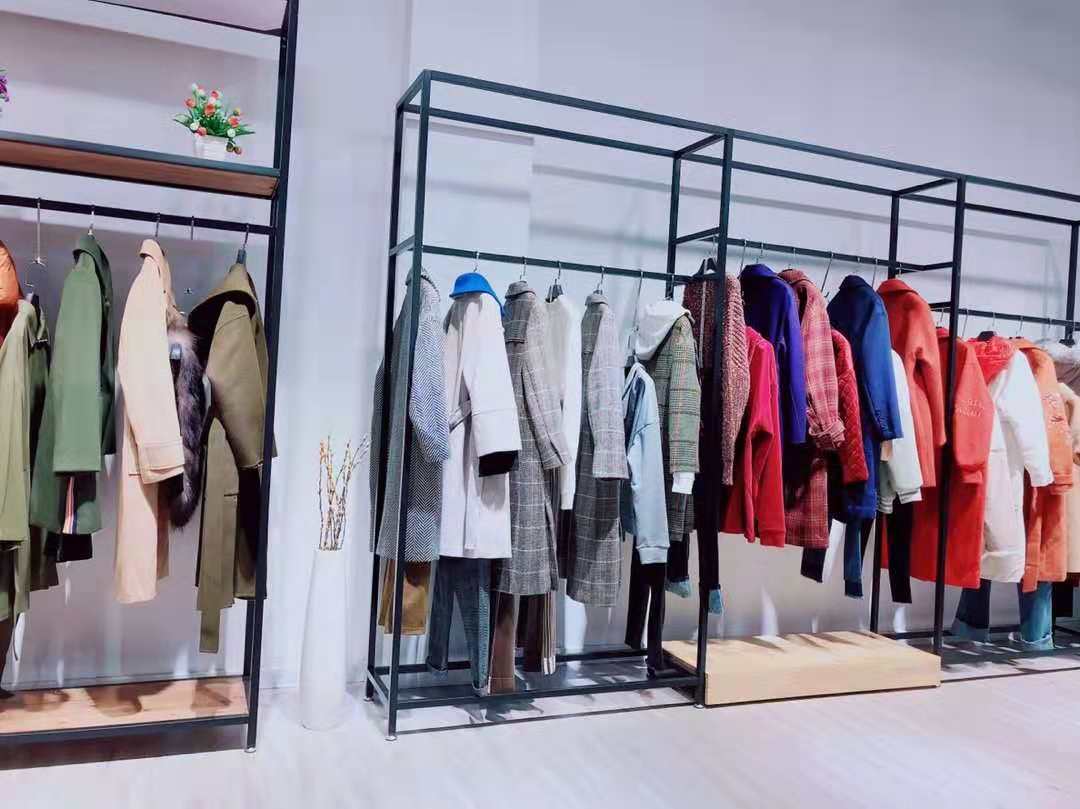 三彩 冬裝新款18冬品牌折扣女裝批發(fā) 品牌折扣尾貨一手貨源