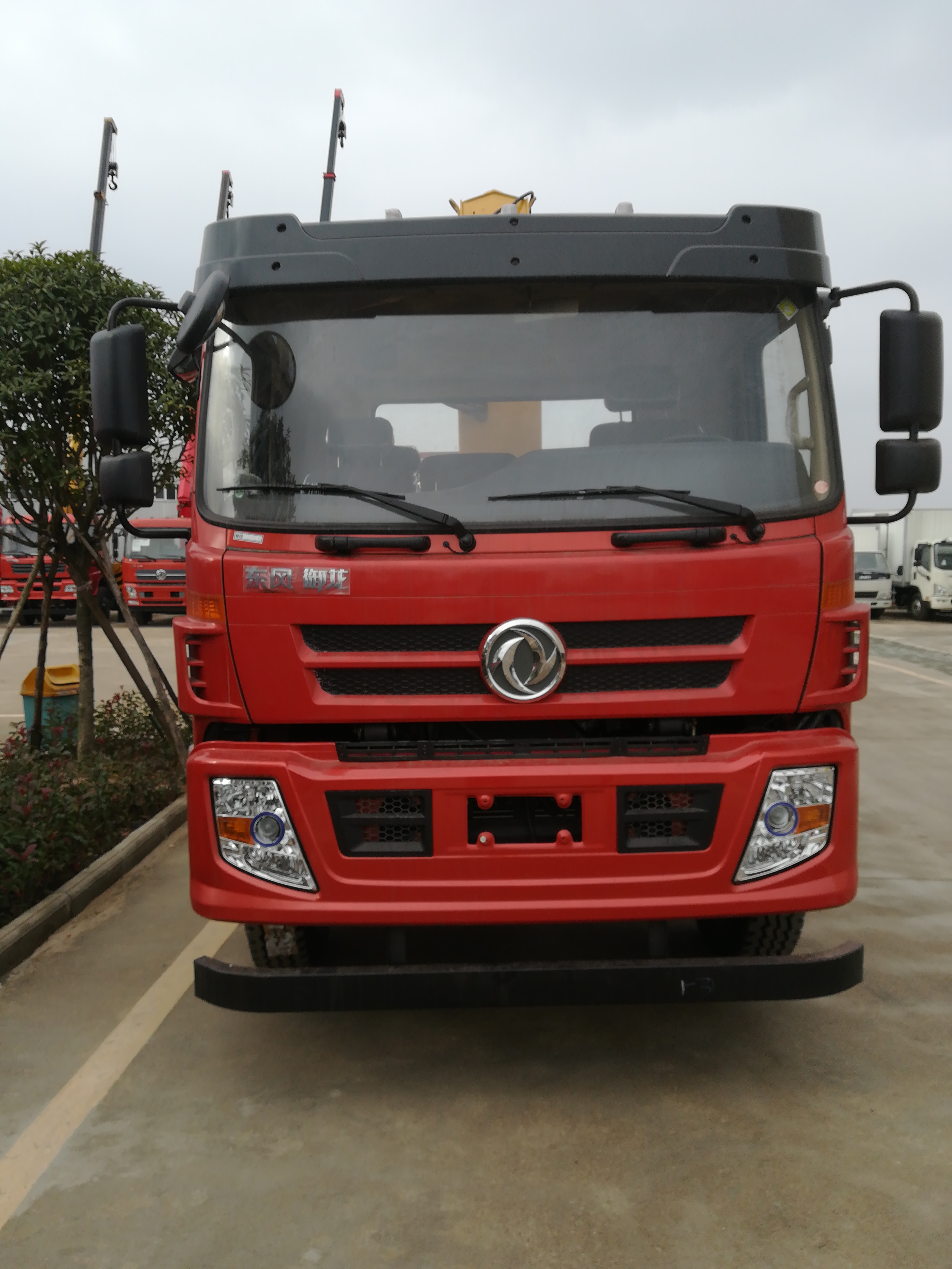 徐工隨車吊優(yōu)質(zhì)供應(yīng)商-湖南徐工自卸吊