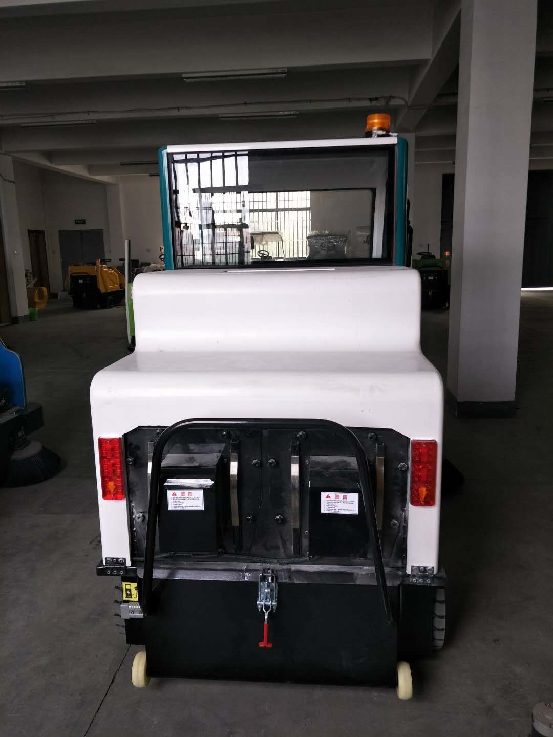 邯鄲掃地機(jī) 手推式掃地機(jī) 掃地機(jī)專賣