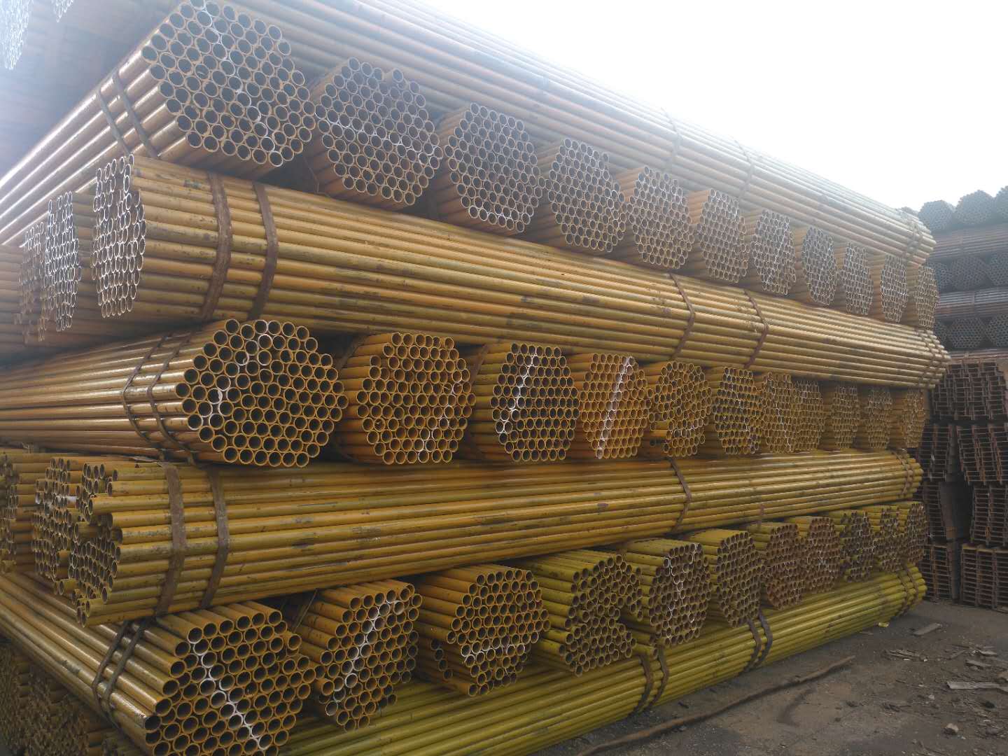 現(xiàn)貨供應(yīng)廣西南寧焊管  焊管 架子管 腳手架管