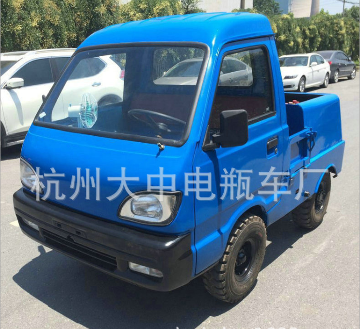 生產(chǎn)供應(yīng)BDQ全駕駛室牽引車 電動(dòng)牽引車 價(jià)格合適